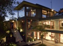 Villa Da Vinci, Villa at Night